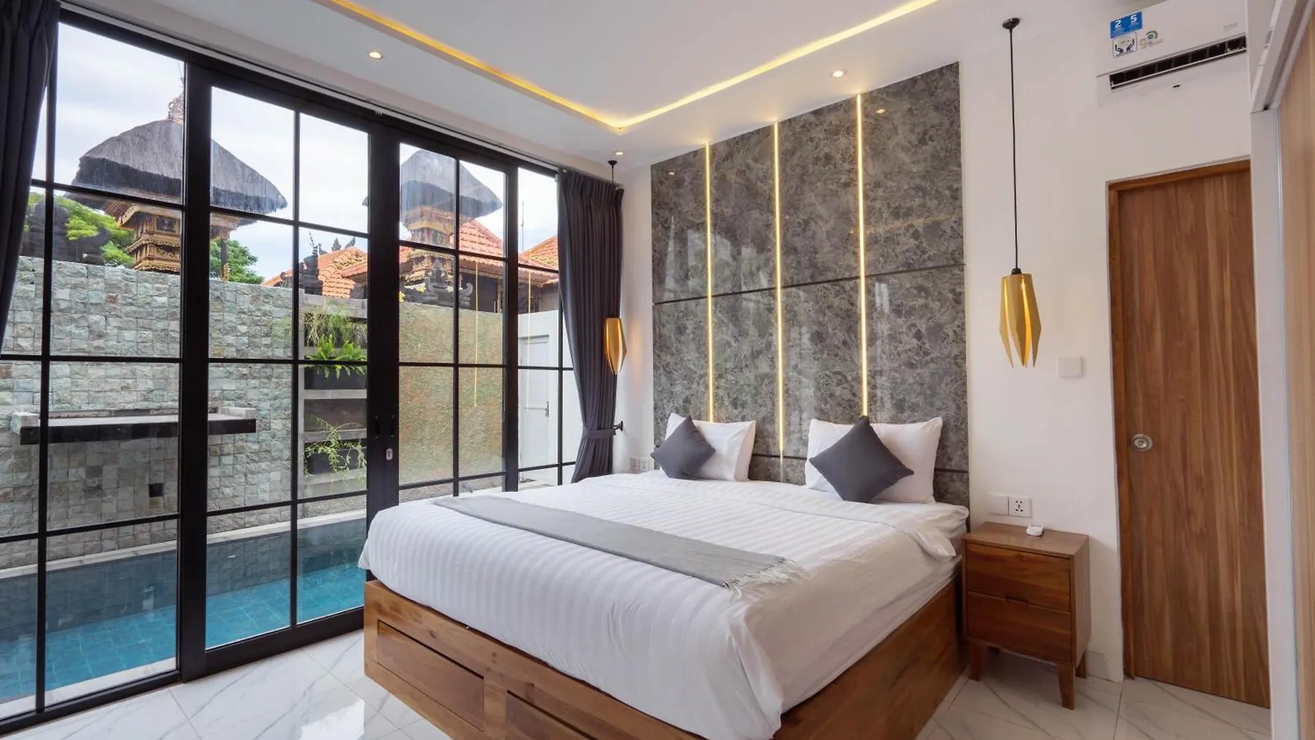 The Lavana Seminyak Loft 360 - 1 Bedroom Villa With Private Pool