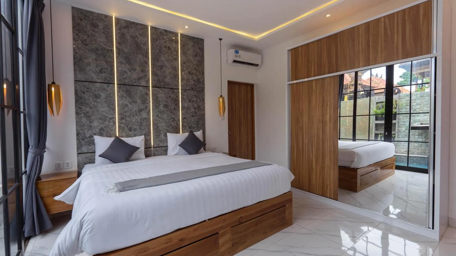 The Lavana Seminyak Loft 360 - 1 Bedroom Villa With Private Pool Hotel