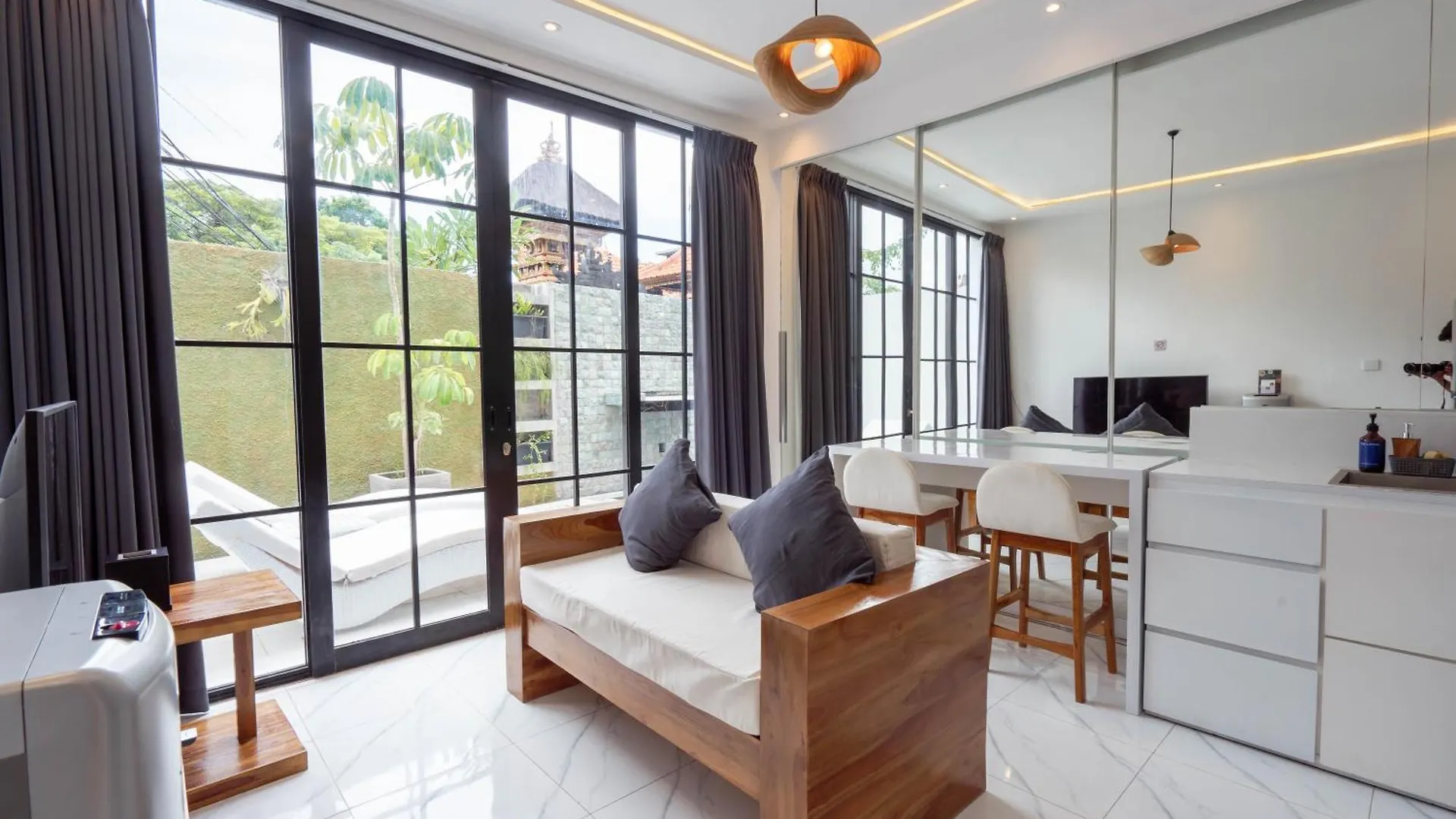 The Lavana Seminyak Loft 360 - 1 Bedroom Villa With Private Pool